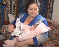 В Днепре приняли уникальные роды - кроха-богатырь удивила даже врачей