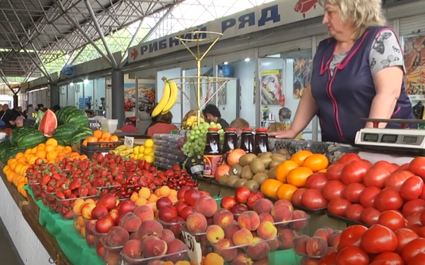 Продавцы переписали цены на черешню, клубнику и голубику: сколько заплатим за летние вкусности
