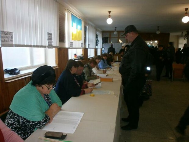 Бюллетени под елку: когда в Запорожье состоятся местные выборы