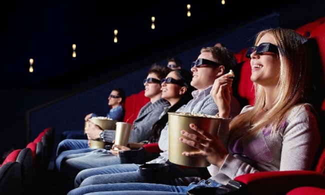 Столичні кінотеатри покажуть новинки англійською мовою