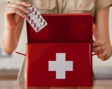 Дорожная аптечка: что взять в отпуск на все случаи жизни