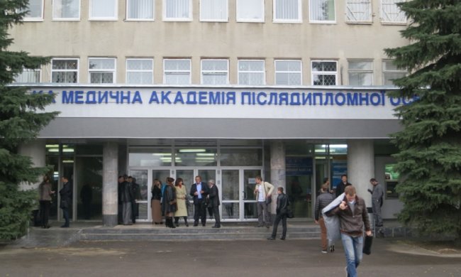 Известный Харьковский вуз обчистили иностранцы: "налечили" на миллионы, скандальные подробности