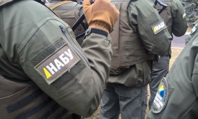 Силовики погоріли на хабарі у півтора мільйона