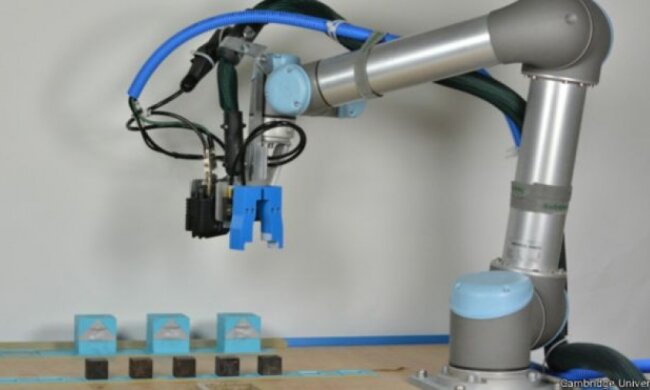 Вчені створили роботів, що саморозвиваються (відео)