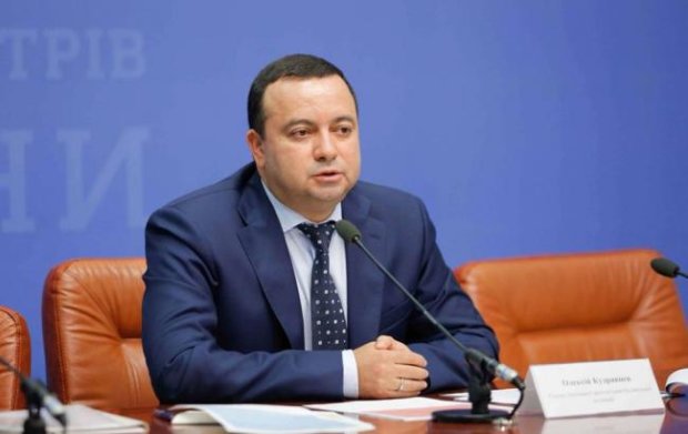 Кабмин отправил главу ГАСИ Алексея Кудрявцева в отставку за фальшивый диплом