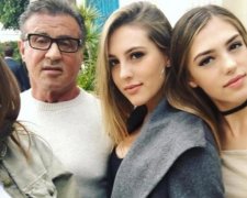 Сталоне похизувався доньками в Instagram