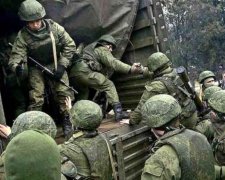 Россия стягивает военные силы к украинской границе