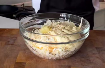 Бутерброди зі шпротами, кадр з відео