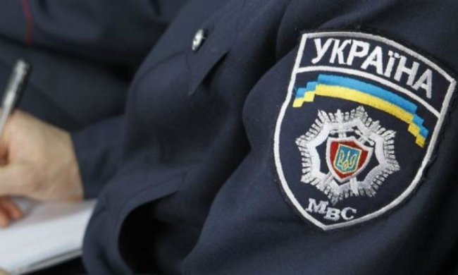 Хулігани обстріляли з гранатомета торговий центр у Мукачево