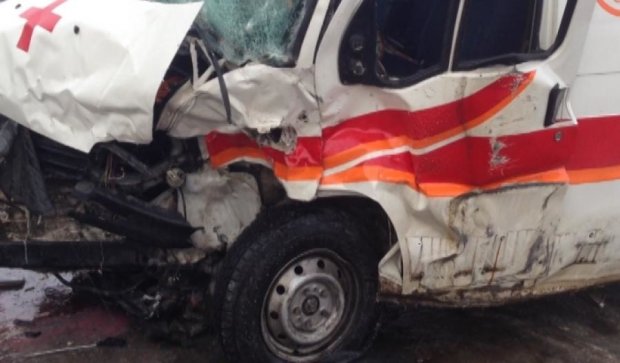 Микроавтобус протаранил карету "скорой" в Мелитополе