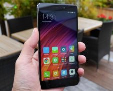 "Xiaomi прекращает выпуск смартфонов": мир повелся на фейковую новость
