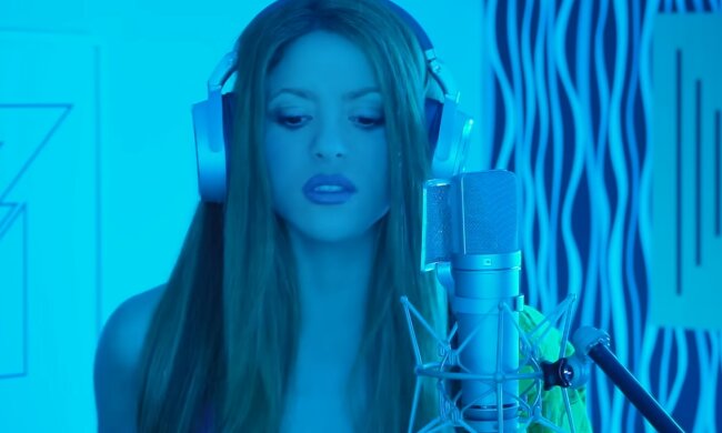 Shakira, кадр из клипа на песню "BZRP"