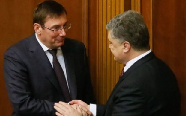 Суд над Януковичем: Порошенко дал добро