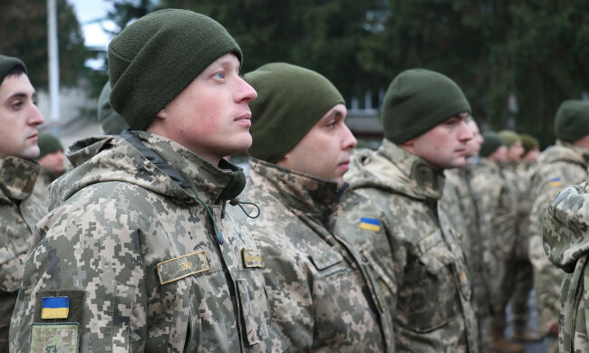 Берці остогидли: під Львовом затримали дезертира