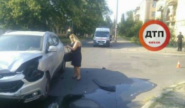 Дві дівчини стали причиною аварії в Києві