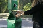 У Харкові хочуть розмістити спецустановки для вигулу собак: як по мінному полю