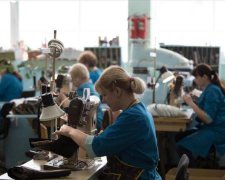 Модникам на заметку: одежду известных брендов шили под Одессой