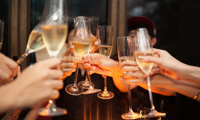 Медики определились, сколько нужно пить, чтобы не попасть в больницу