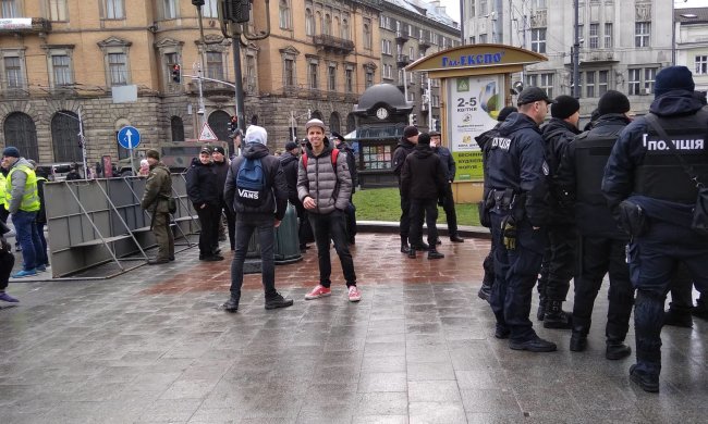 Центр Львова перетворився на притулок для агресивних пияк: у місті тепер небезпечно