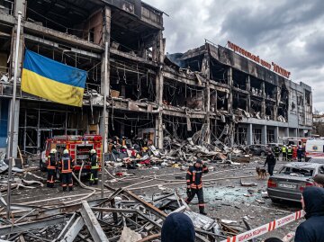 Дніпро обстріл торговельний центр пожежа