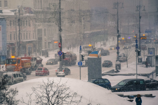 Погода на 2 березня: зима відмовилася йти з України