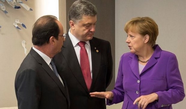  Порошенко скоординировал позиции с Олландом и Меркель