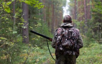 Я случайно: охотник подстрелил двоих юношей 