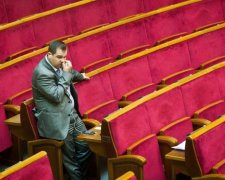 Масовий прогул: Скільки депутатів не вийшли на роботу
