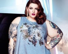 Полтора центнера красоты: популярная модель plus-size втиснула прелести в прозрачный топ, но влезло не все