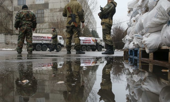 "ДНР" перестала платить зарплату деньгами: берите, что дают