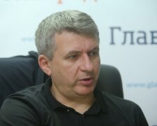 Юрій Романенко, фото з вільних джерел