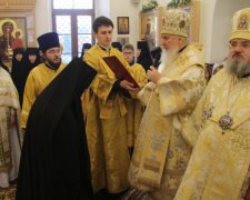 Архиєпископ здійснив хіротонію над молодою дияконисою