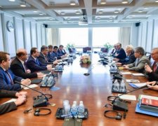 Призрак реформ: почему украинцы не почувствовали улучшения