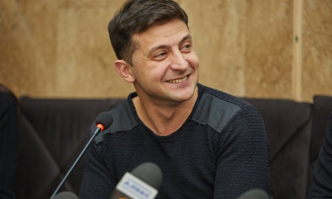 Розлючений Зеленський записав відеозвернення на захист MARUV: цукерки можна, MARUV - не можна