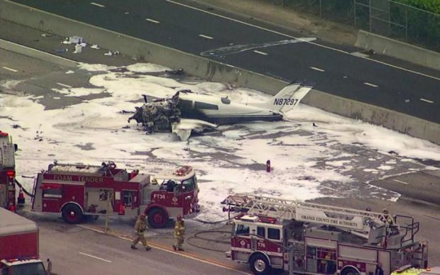 Оприлюднені кадри аварії літака в Каліфорнії