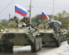 Вооруженные до зубов путинские вояки подходят к границе с Украиной: фото