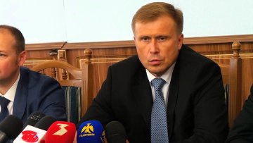 Олег Гончарук