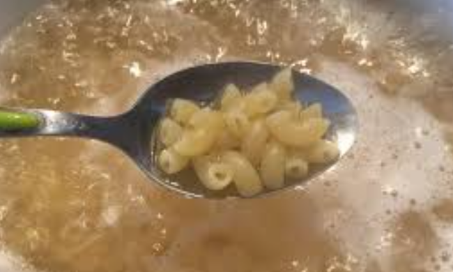 Макаронна вода, скріншот: YouTube