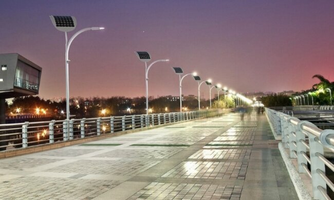 Освітлення вуличних ліхтарів шкодить сітківці ока