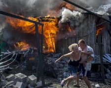 Ткнули носом СБУ: активисты показали организаторов войны на Донбассе