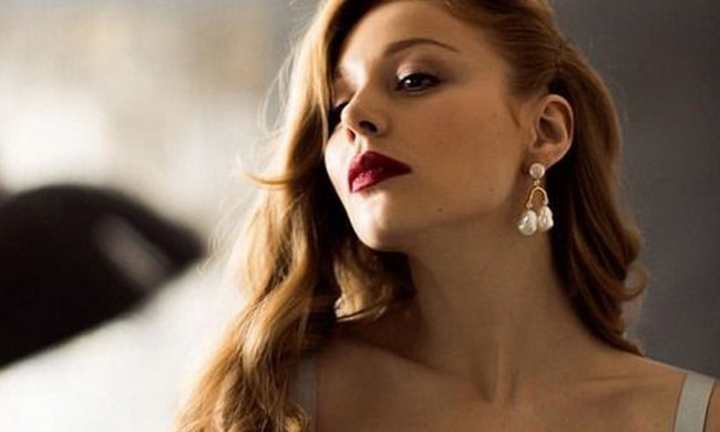 Полураздетая Кароль напугала депрессивным фото: что творится со звездой?