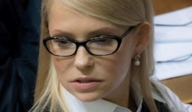 У мережі знову висміяли зарплату Тимошенко