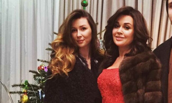 Анастасія Заворотнюк з дочкою, архівне фото