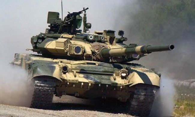 Танк з Росії розстріляв групу сепаратистів під Ізвариним