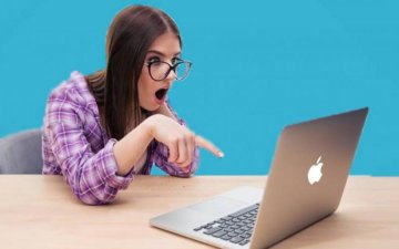 На сайте Минобразования появилось пикантное фото 