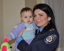 Родители использовали ребенка для торговли наркотиками