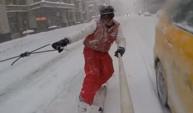  Вулицями Нью-Йорка на сноуборді (відео)
