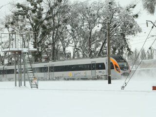 Залізна дорога - фото Укрзалізниця