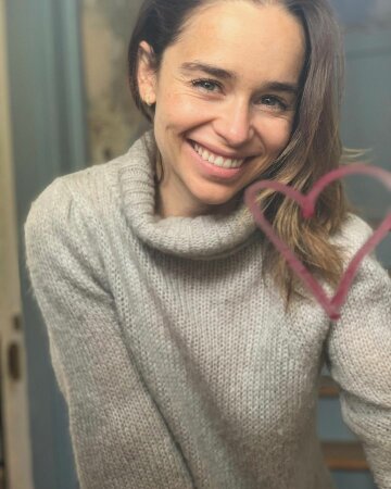 Актриса Эмилия Кларк, фото: Instagram.com/emilia_clarke