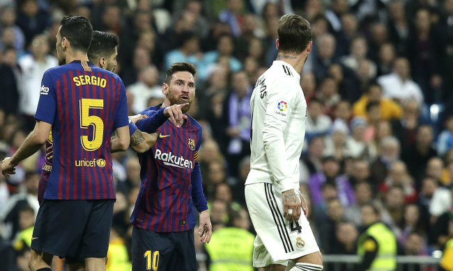 Мессі і Рамос влаштували жорсткі розбірки в Ель Класіко: відео
